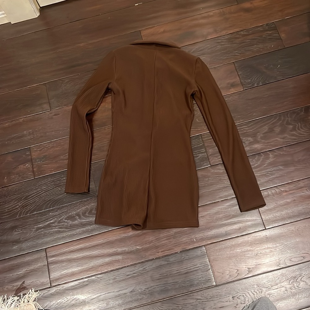 Edikted XS Women Brown Long Sleeve Button-Up Romper NWT - Picture 2 of 4